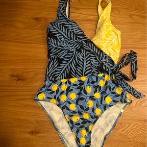 Summersalt the perfect wrap one piece style Nectarine Orchard & Bella Palms